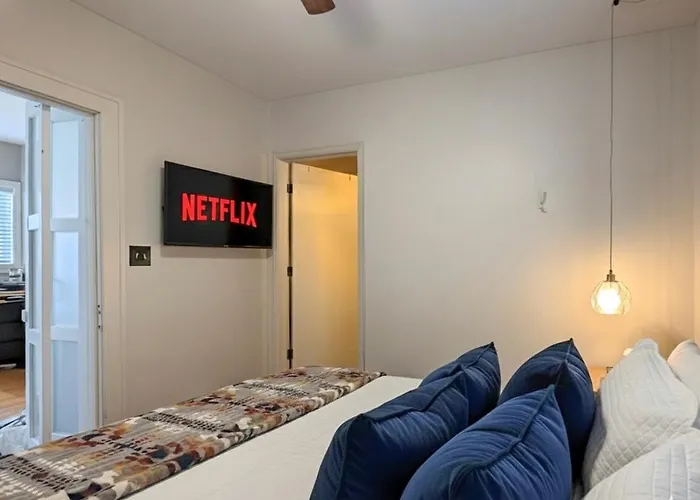Casa vacanze Heartofrockfrd/nexplayground/indoorhottub/gameroom *