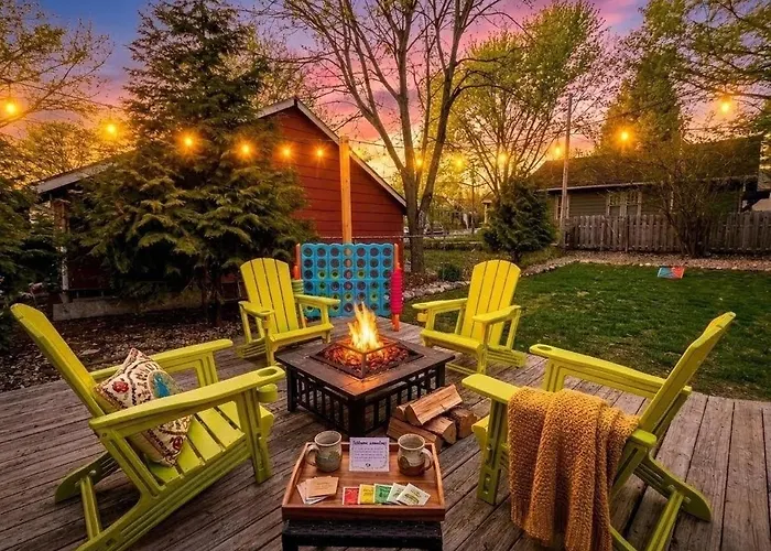 Heartofrockfrd/nexplayground/indoorhottub/gameroom