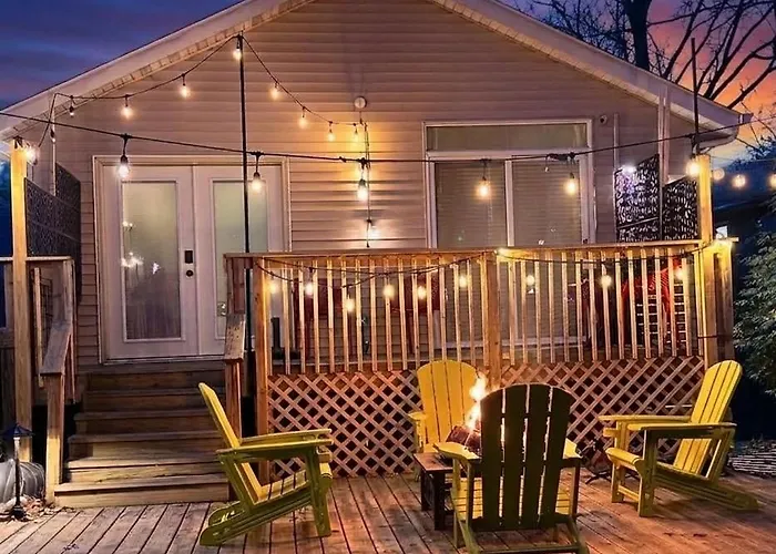 Heartofrockfrd/nexplayground/indoorhottub/gameroom