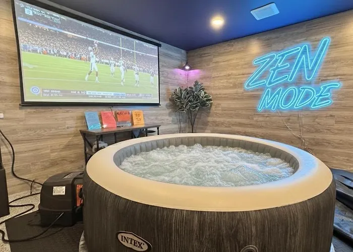 Heartofrockfrd/nexplayground/indoorhottub/gameroom Casa vacanze *